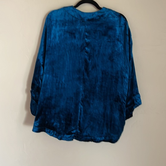 HP❤️❤️NWT Anthropologie Malin Velvet Kimono Jacket - Picture 4 of 9